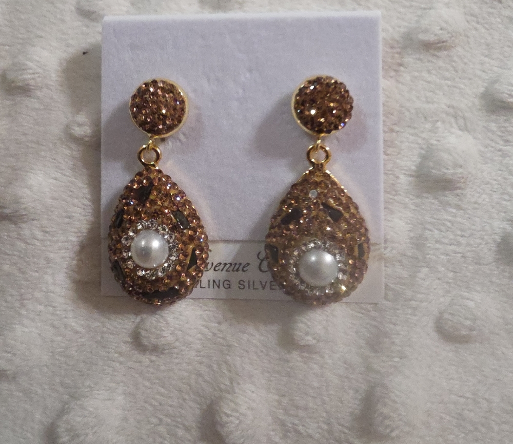 Sparkling Gold and Brown Teardrop Earrings